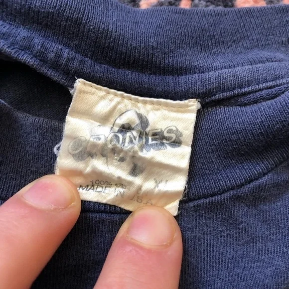 Vintage Rock and Roll Hall of Fame Tee Shirt - Picture 4 of 6